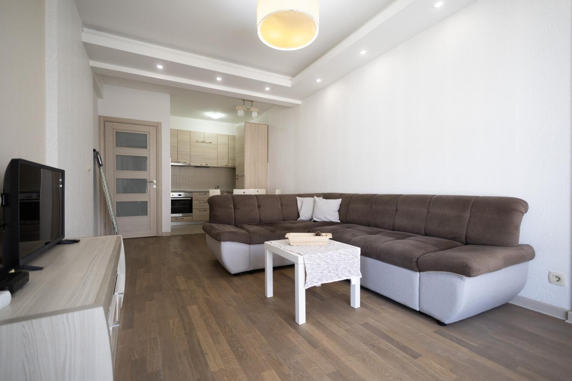 Status-m Franeta19 Budva